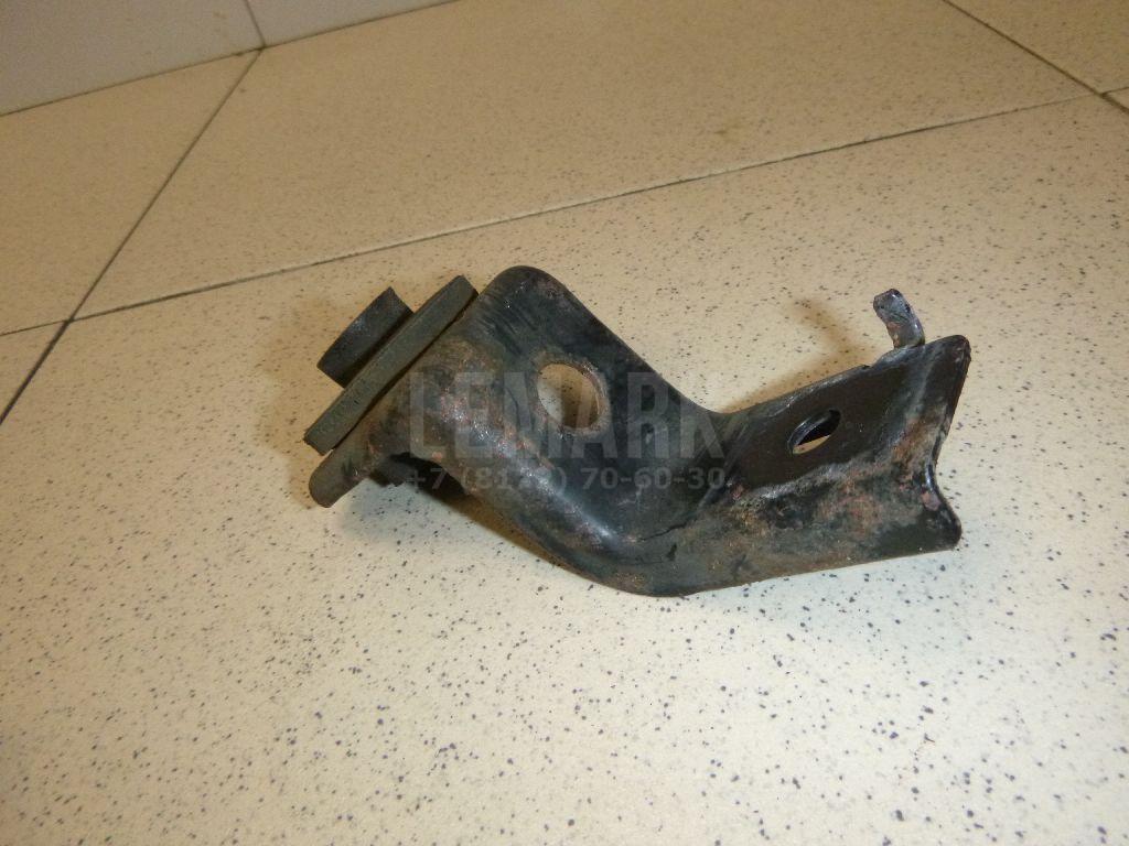Кронштейн радиатора 1653328030 Toyota