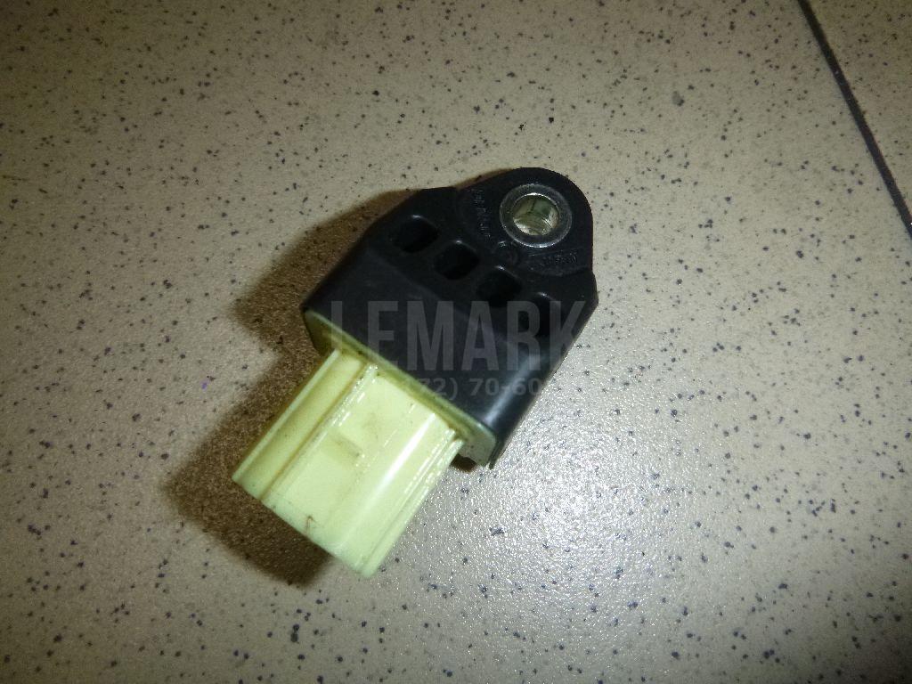 Датчик AIR BAG 8983133020 Toyota