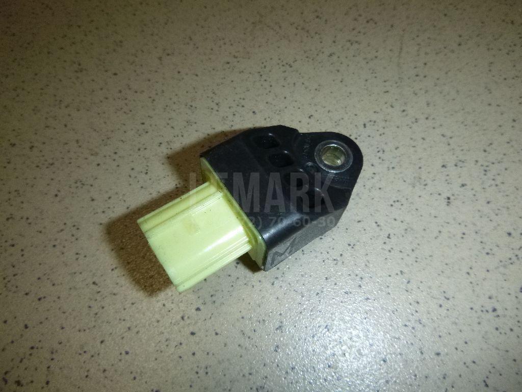 Датчик AIR BAG 8983133020 Toyota