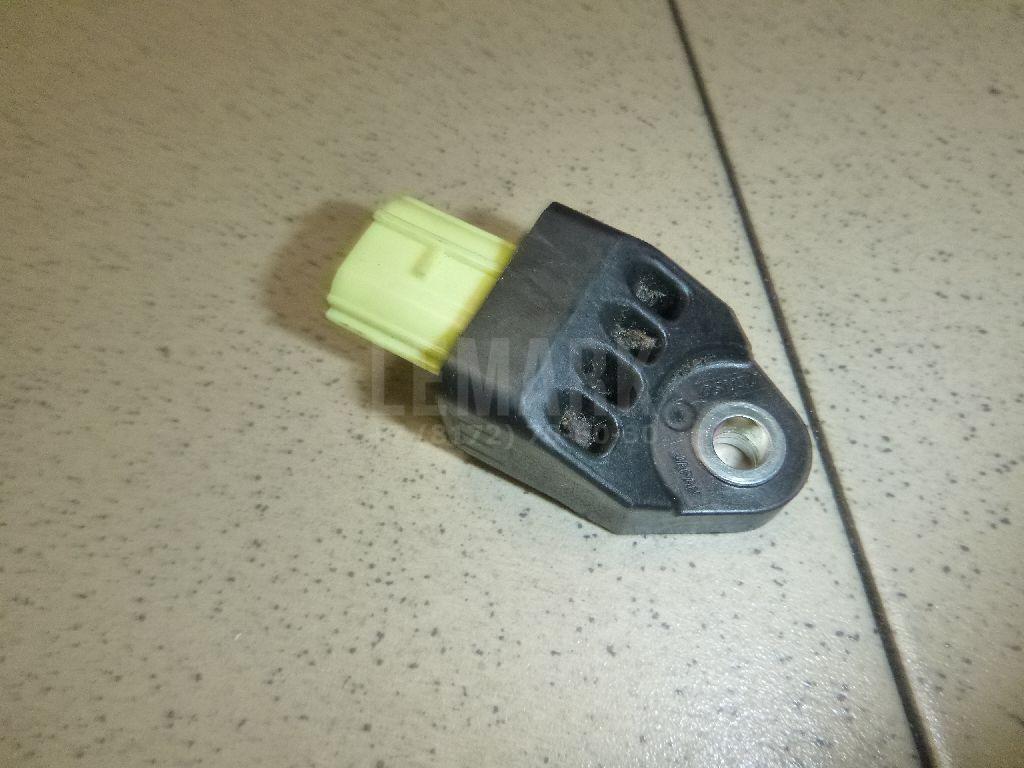 Датчик AIR BAG 8983142010 Toyota