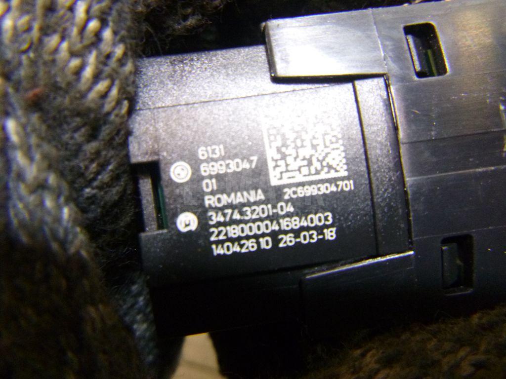 Кнопка аварийной сигнализации для  BMW X1 F48 2014-2022