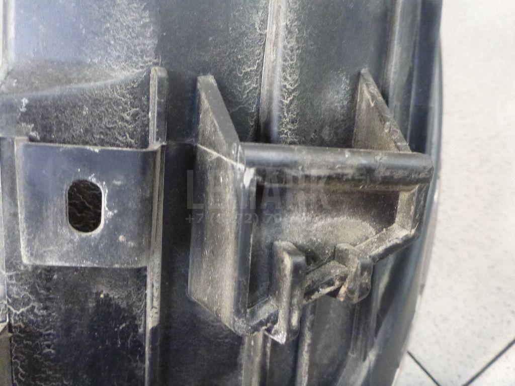 Фара правая 921023U111 Hyundai-Kia