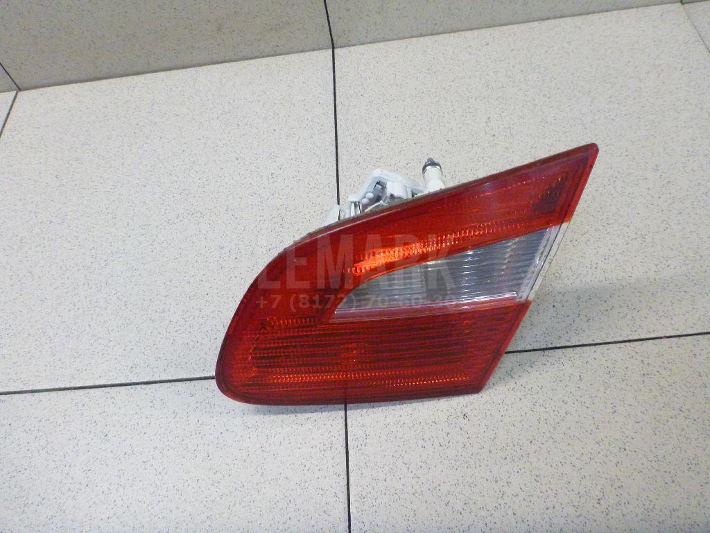 Фонарь задний внутренний правый 3T5945108 VAG