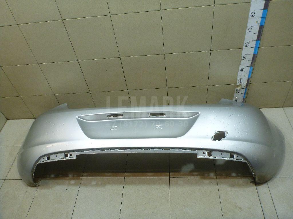 Бампер задний 13266587 GM
