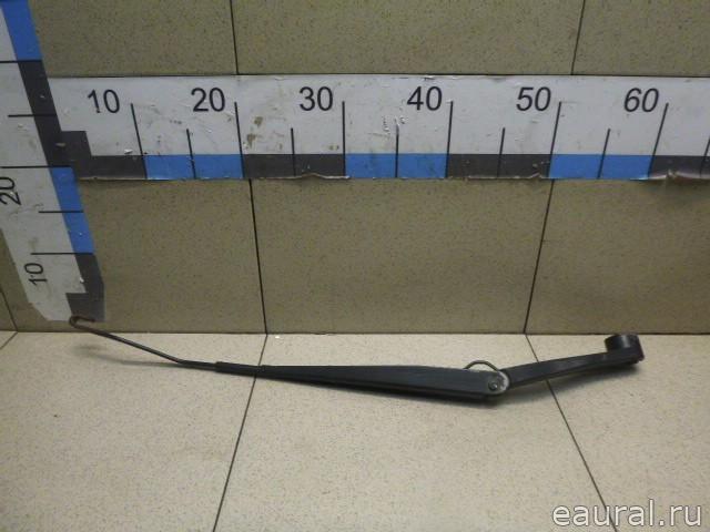 Поводок стеклоочистителя передний левый