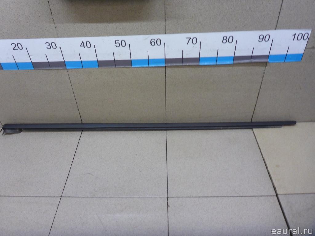 Накладка стекла заднего левого
