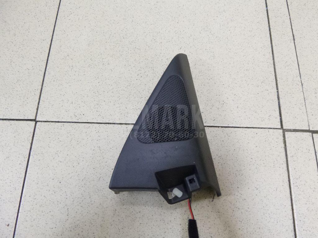 Крышка зеркала внутренняя правая 5N0837974G82V VAG