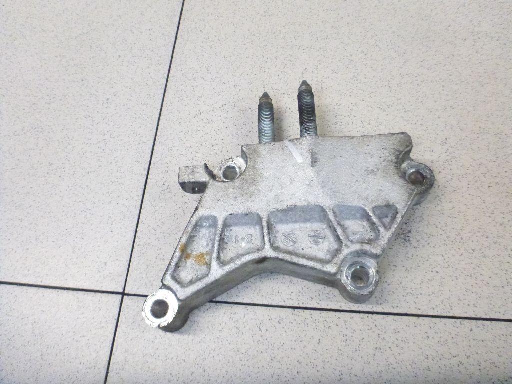 Кронштейн двигателя правый 216702F010 Hyundai-Kia