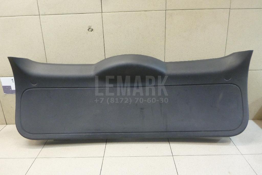 Обшивка двери багажника 1701355 Ford