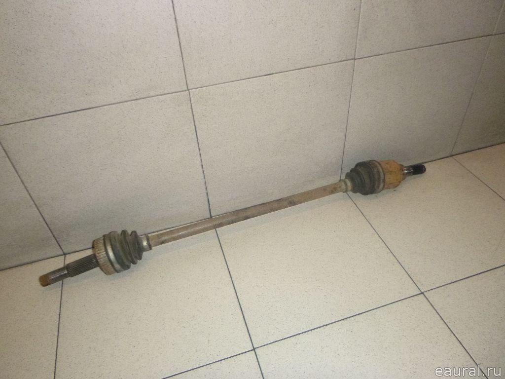 Полуось задняя