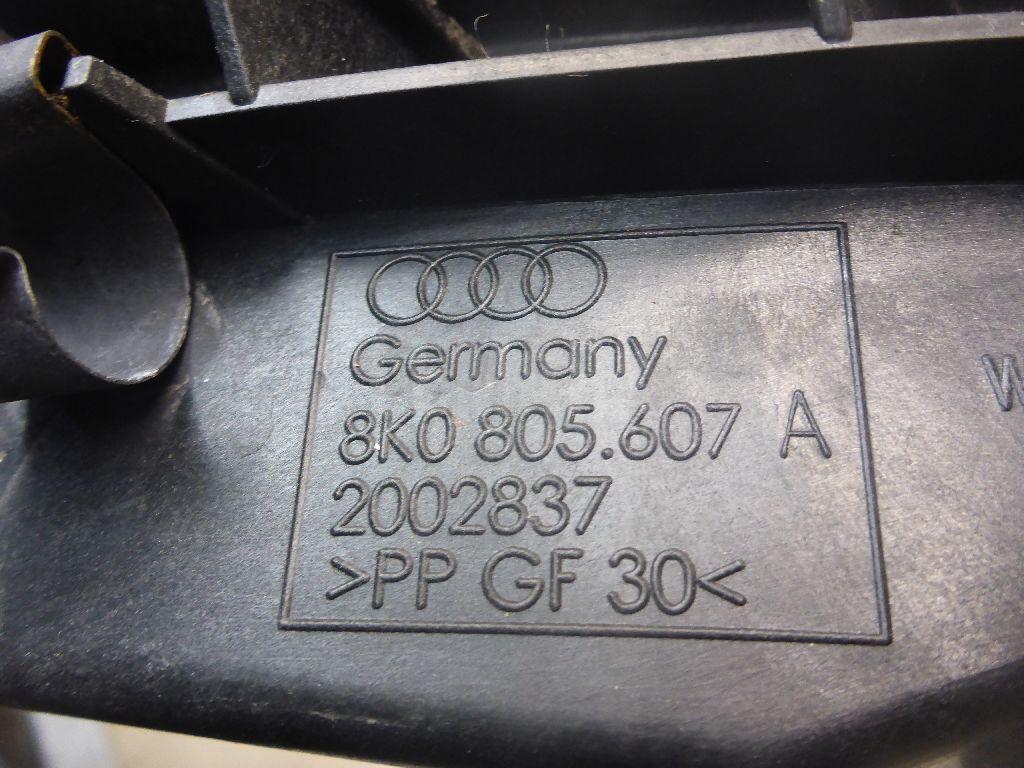 Кронштейн фар левый для  Audi A3 (8Y) 2020