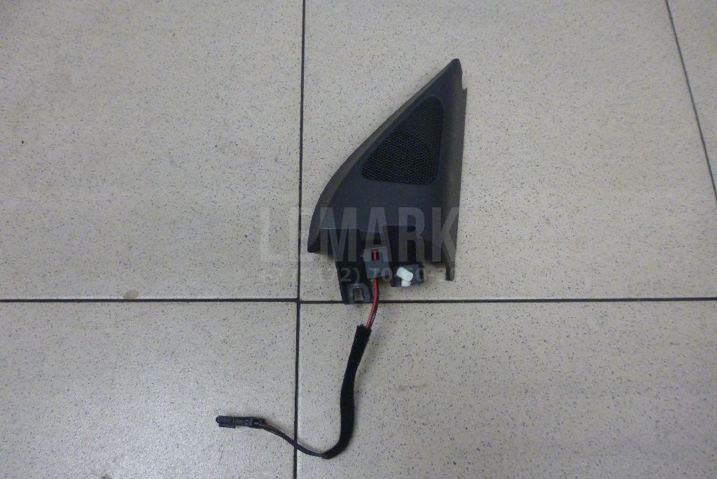Крышка зеркала внутренняя правая 3C0837974A9B9 VAG
