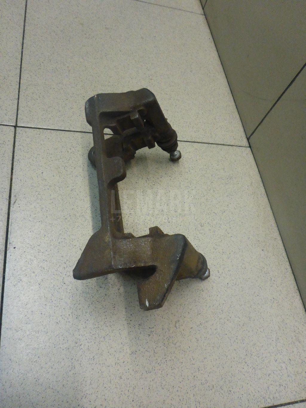 Скоба суппорта заднего правого для  BMW X3 E83 2004-2010