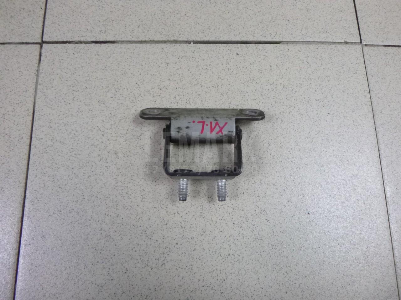 Петля двери багажника 797102E000 Hyundai-Kia