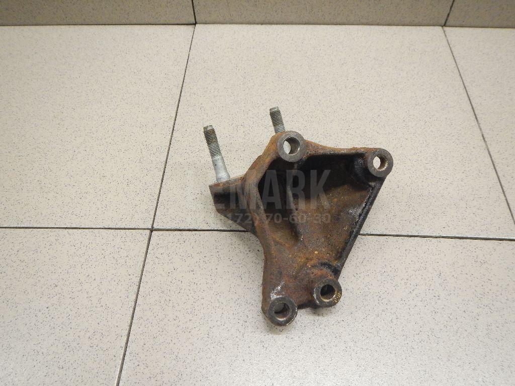Кронштейн двигателя правый 216702B100 Hyundai-Kia