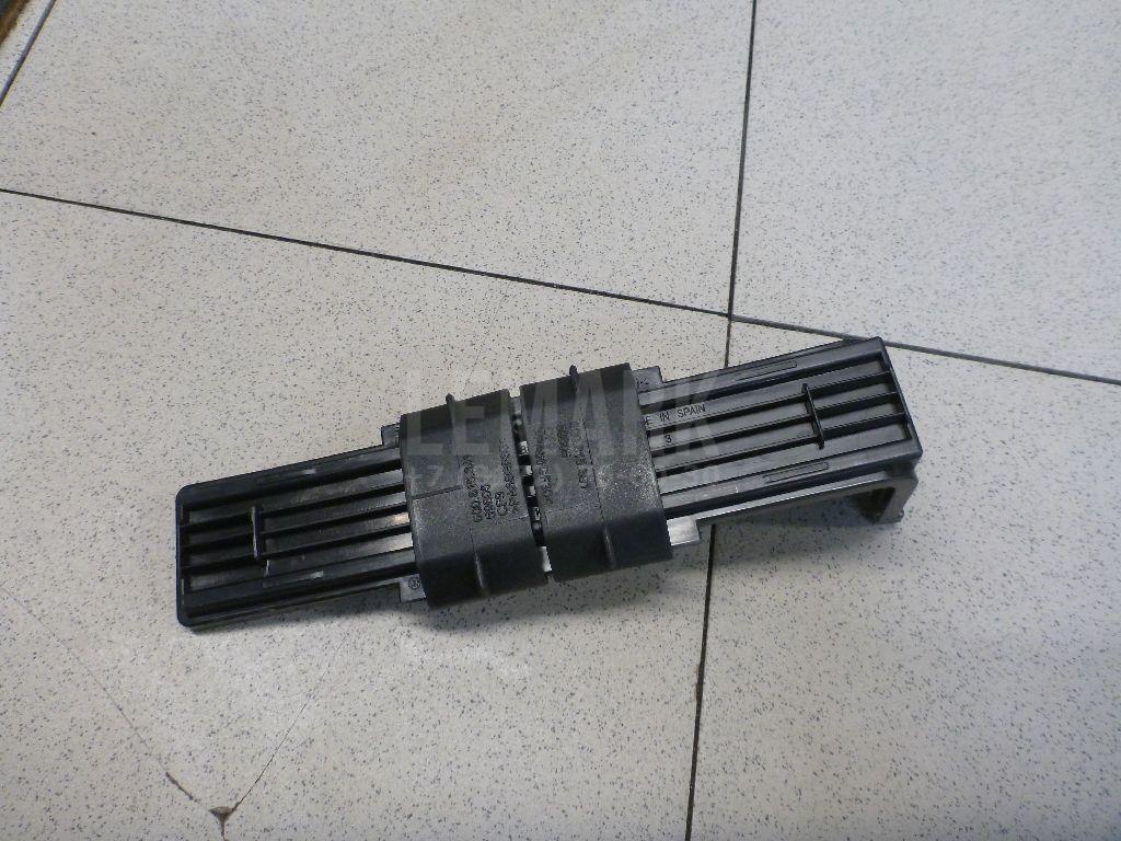 Крышка салонного фильтра для  Audi A4 [B5] 1994-2001