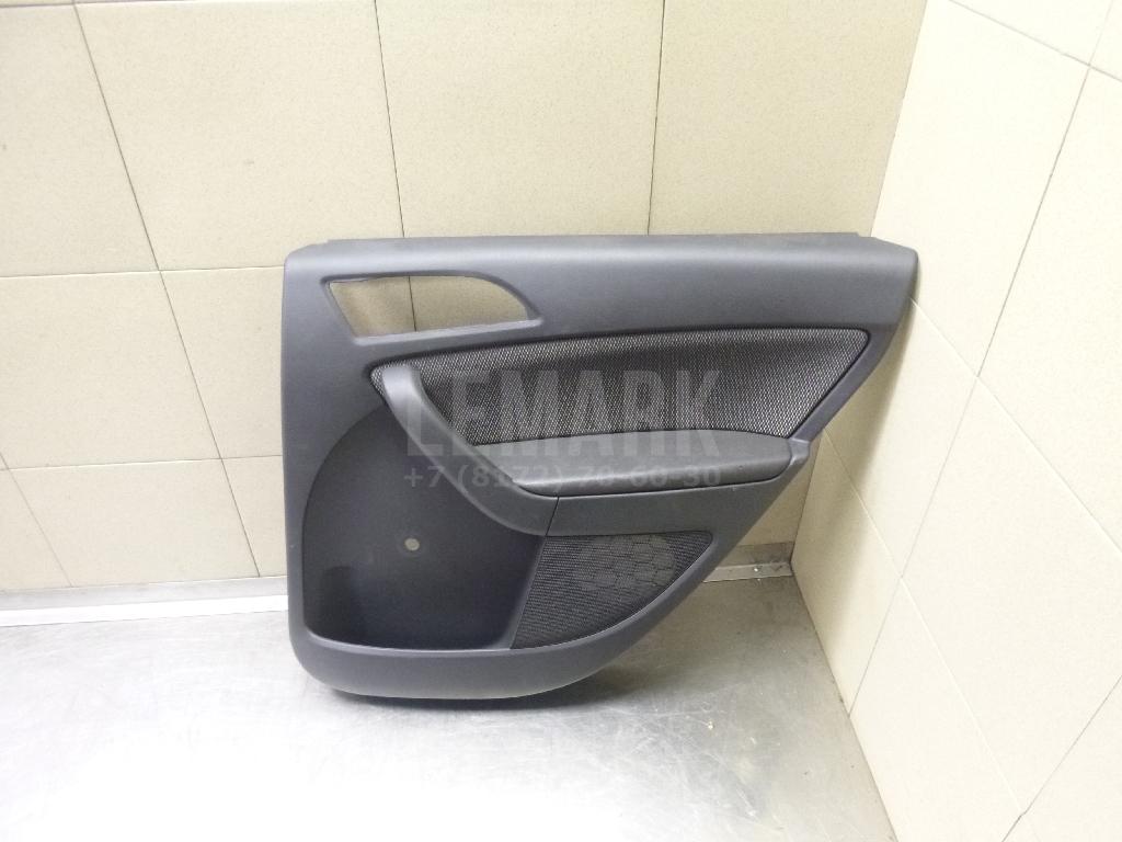 Обшивка двери задней правой 5L0867212AD VAG