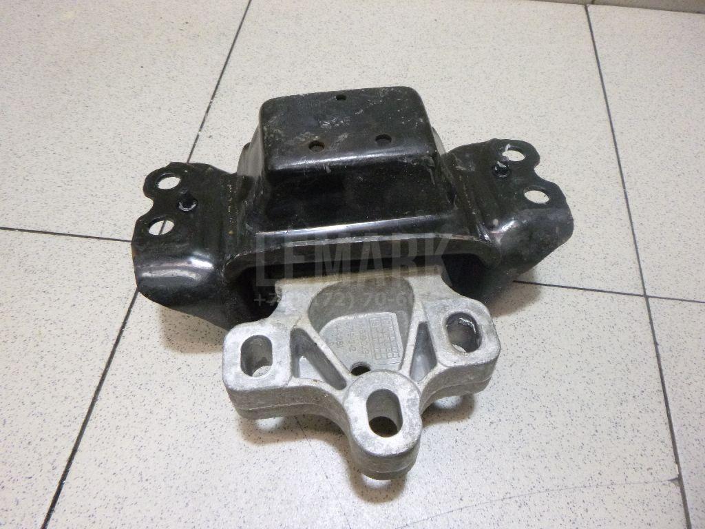 Опора КПП левая 5QA199555C VAG