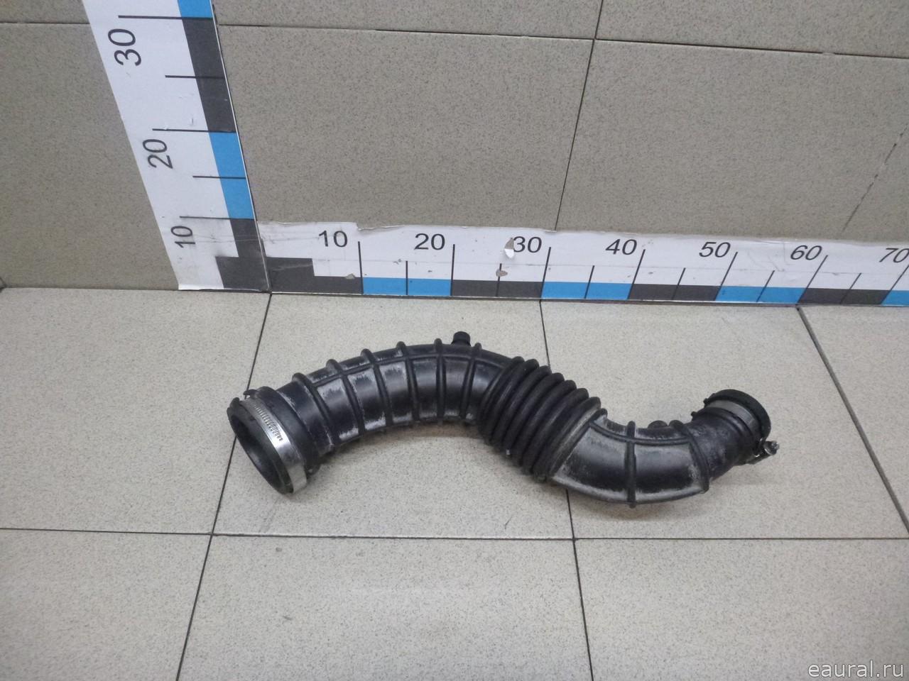 Патрубок воздушного фильтра