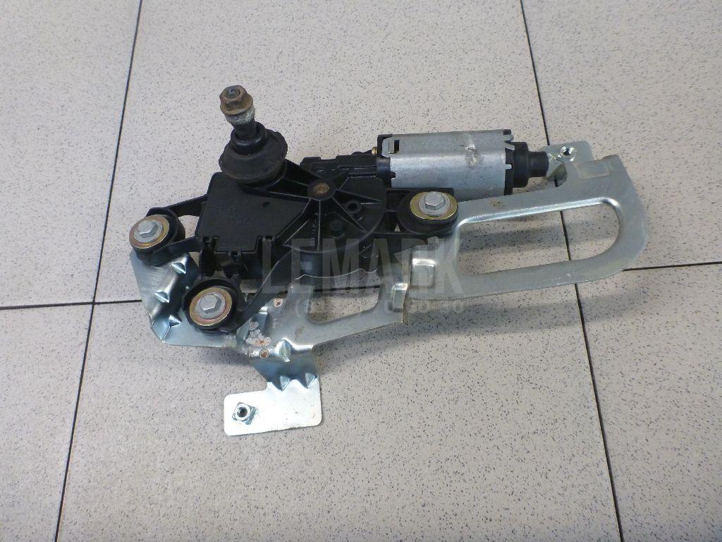 Моторчик стеклоочистителя задний 7E0955712 VAG