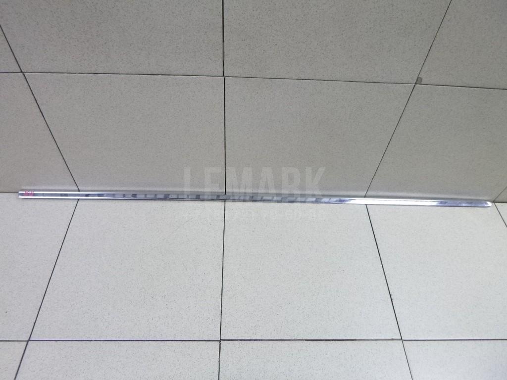 Молдинг передней правой двери 3C0853516A VAG