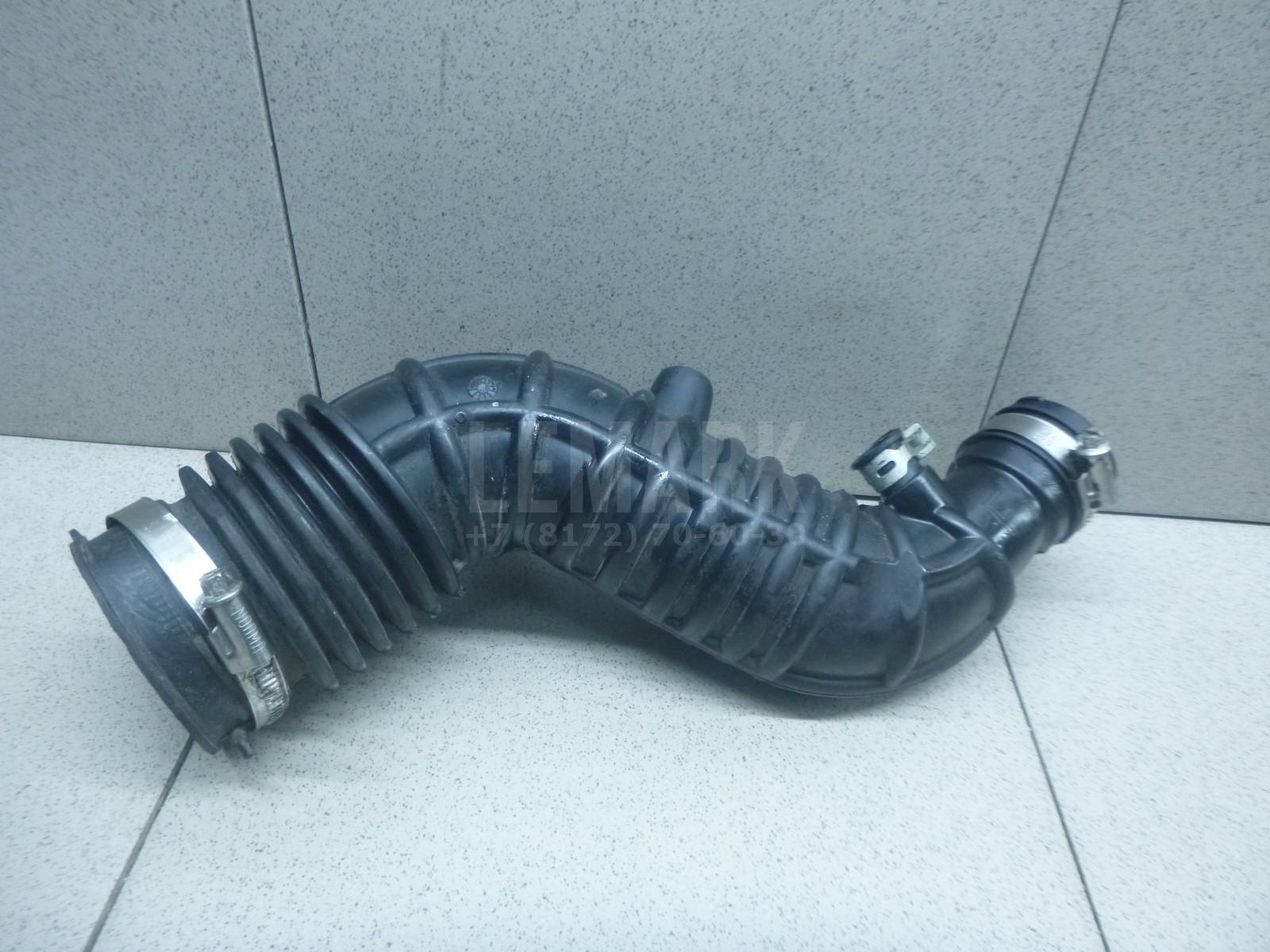 Патрубок воздушного фильтра 165764ED0A Nissan