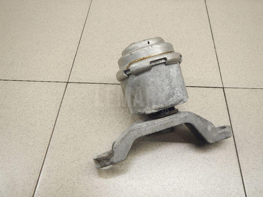 Опора двигателя правая 1723141 Ford