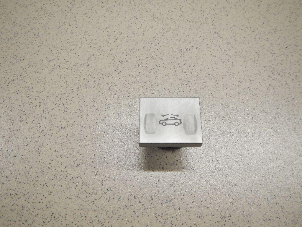 Кнопка многофункциональная 1525302 Ford