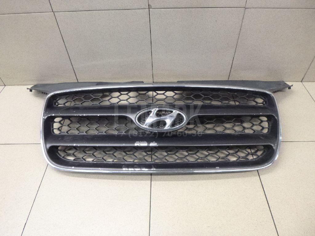 Решетка радиатора 865612B010 Hyundai-Kia