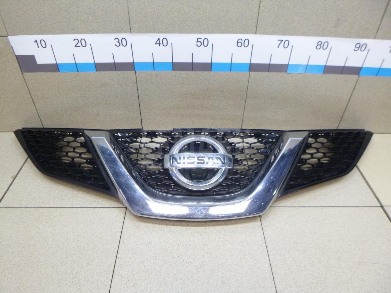 Решетка радиатора 623124EA0D Nissan
