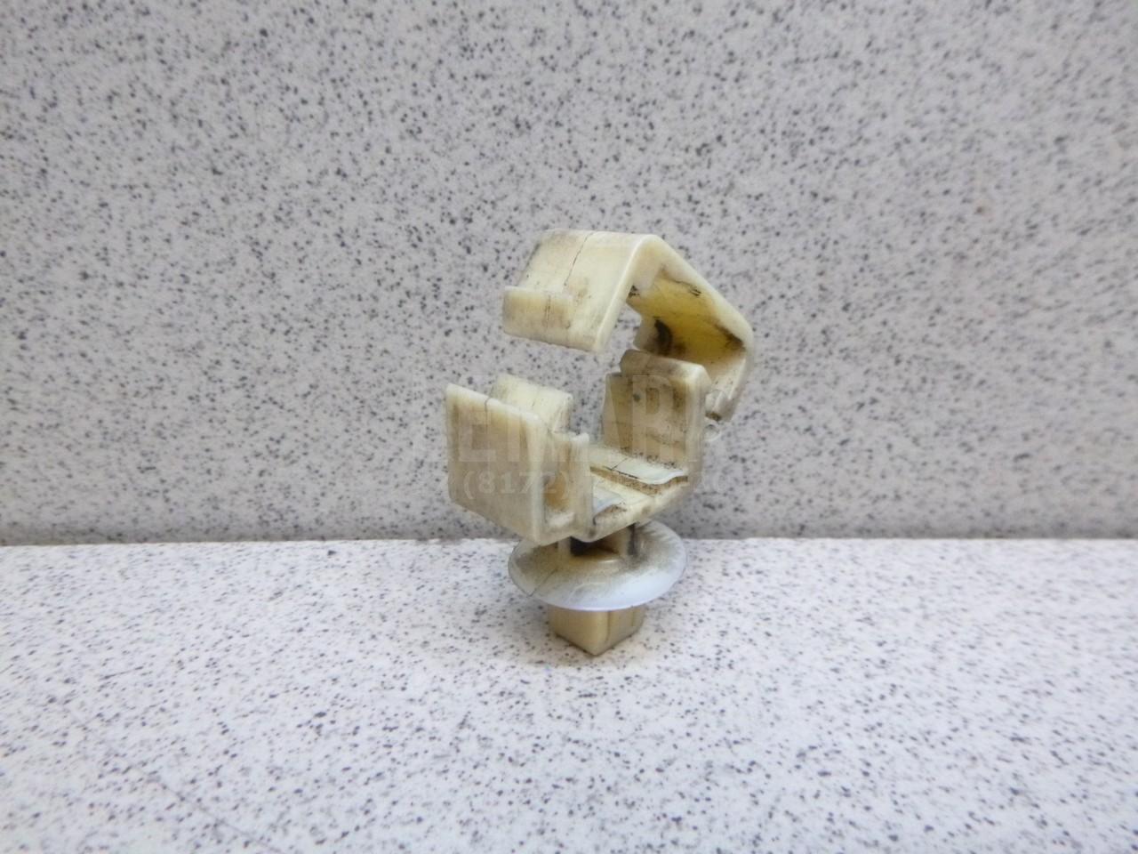 Крепеж 474763ZU0A Nissan