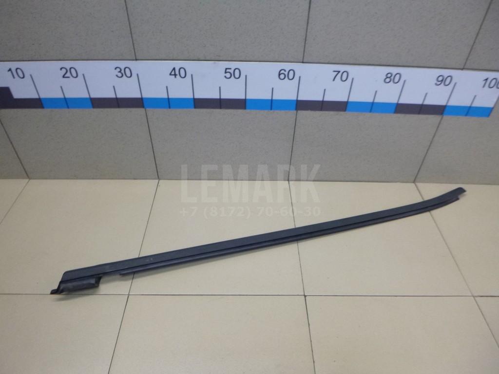 Накладка стекла заднего левого 6R68394775AP VAG
