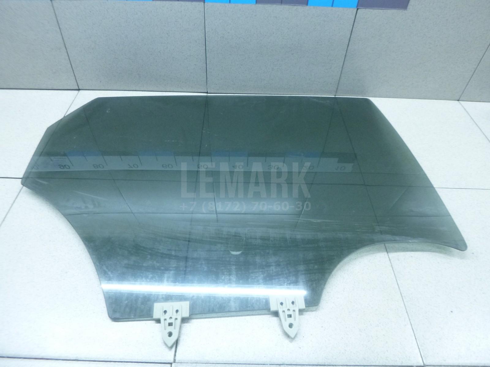Стекло двери задней правой 823004ET0A Nissan