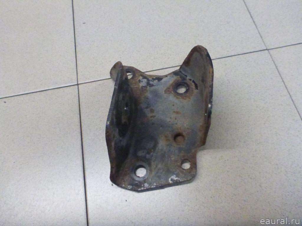Кронштейн задней балки