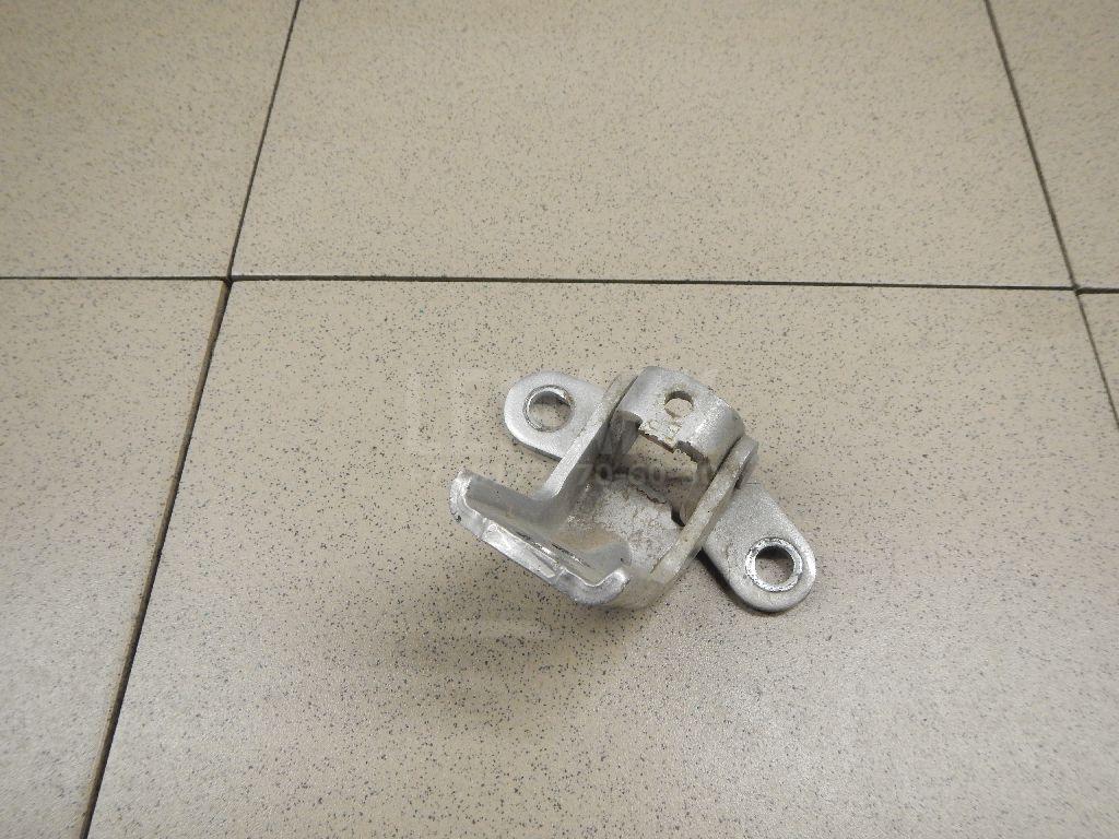 Петля двери задней левой нижняя 793502B000 Hyundai-Kia