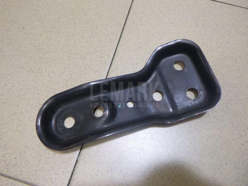 Кронштейн передней балки 5Q0199517E VAG