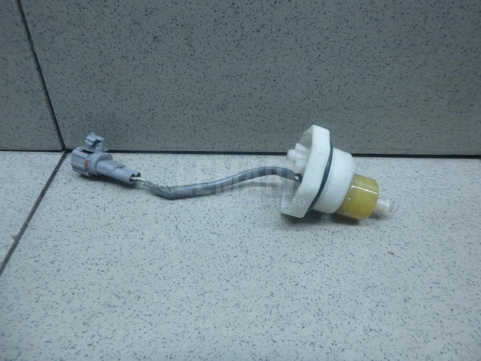 Датчик уровня топлива 8446126092 Toyota