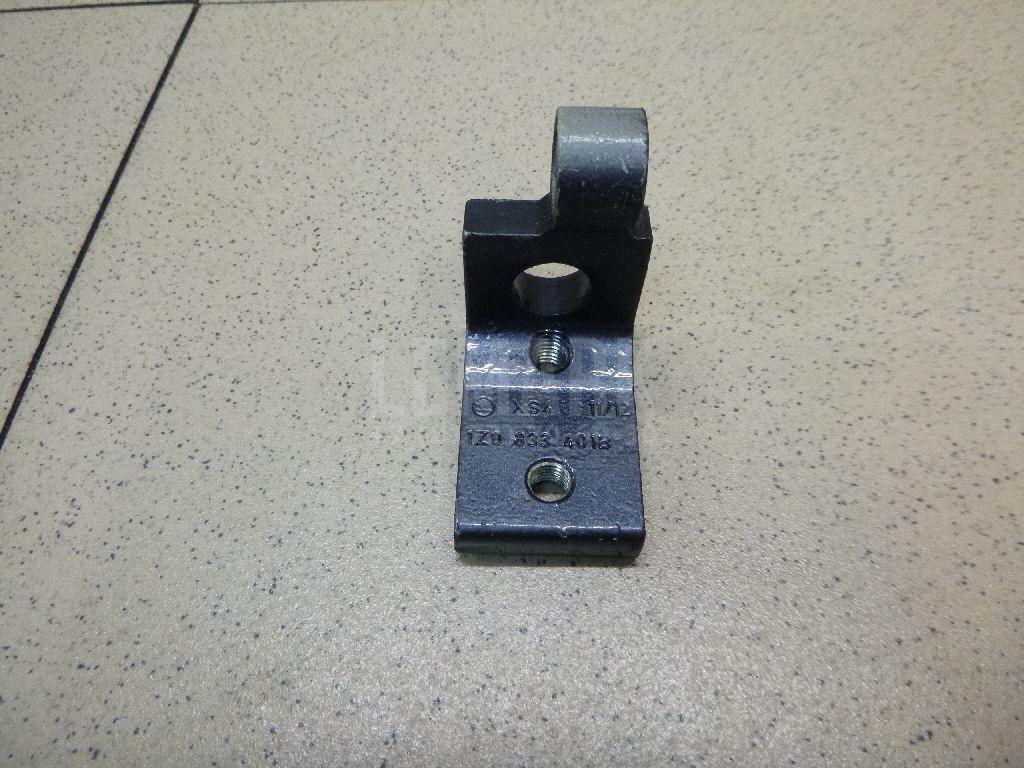 Петля двери задней левой верхняя 1Z0833401B VAG