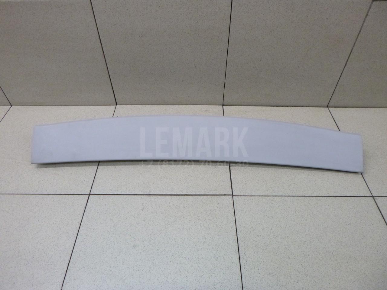 Обшивка двери багажника 1337953 Ford
