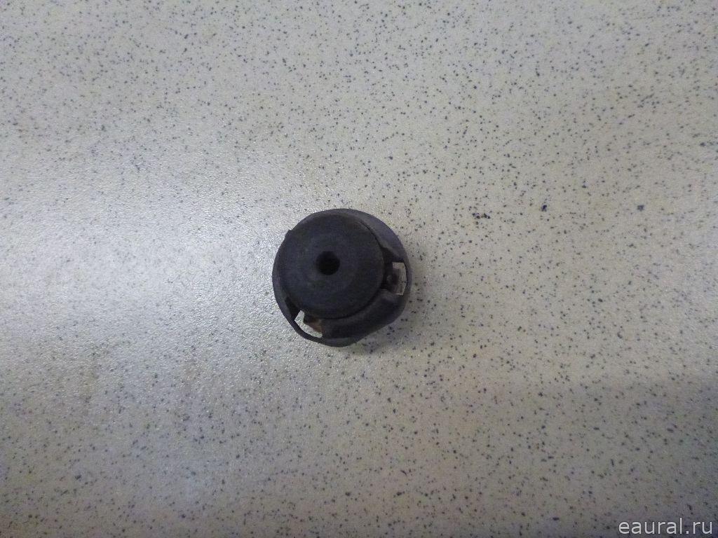 Отбойник капота