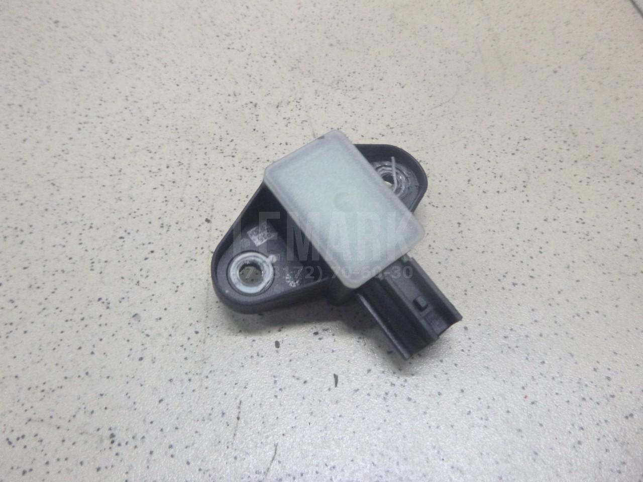 Датчик AIR BAG 5N0959354C VAG