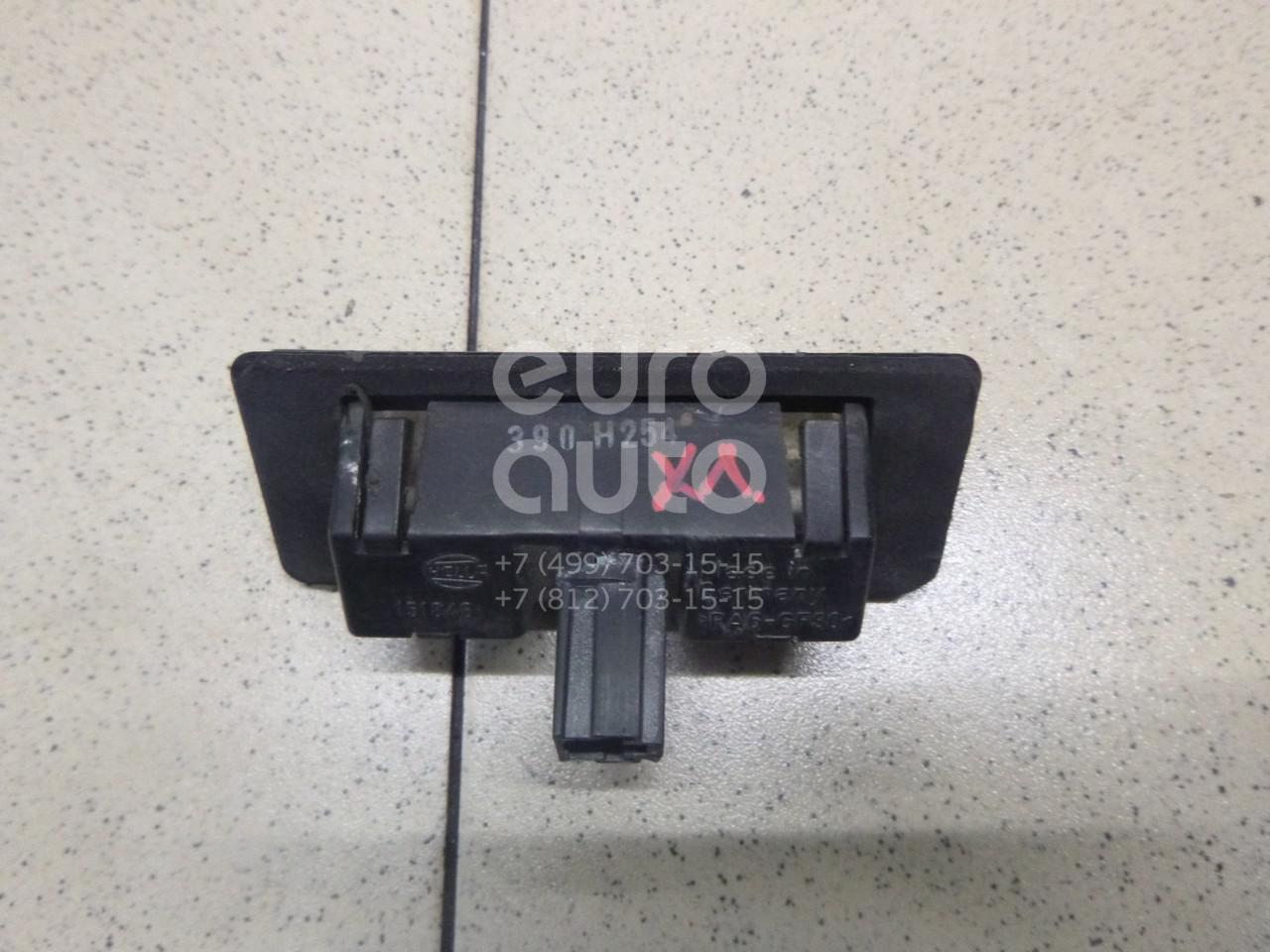 Фонарь подсветки номера Mitsubishi MR485387 для Mitsubishi Carisma (DA) 1999-200