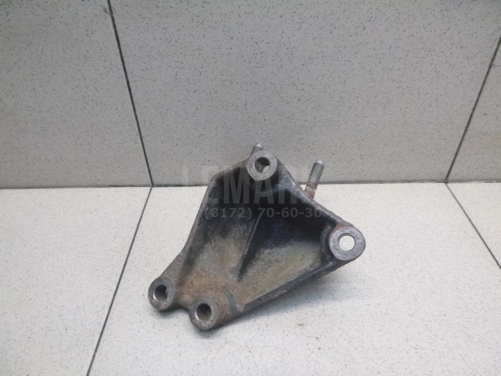 Кронштейн двигателя правый 216702B100 Hyundai-Kia