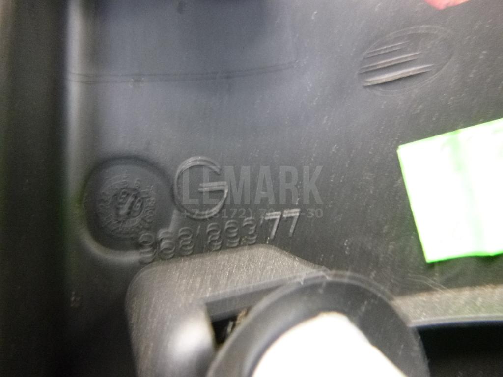 Крышка зеркала внутренняя левая для  Audi Q6 2022