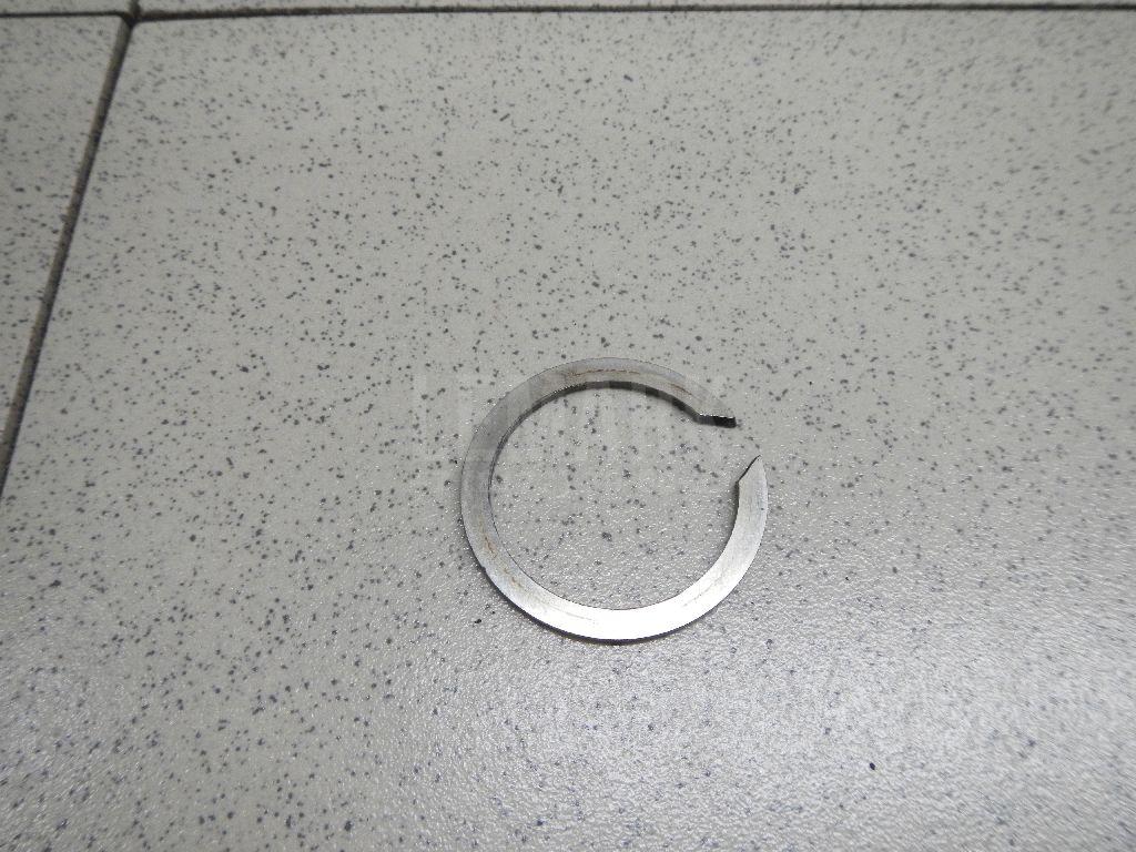 Кольцо стопорное 5090655 Ford