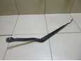 Поводок стеклоочистителя передний левый