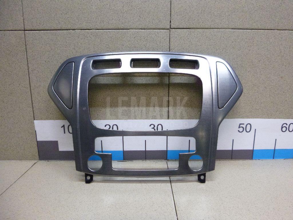 Рамка магнитолы 1479958 Ford