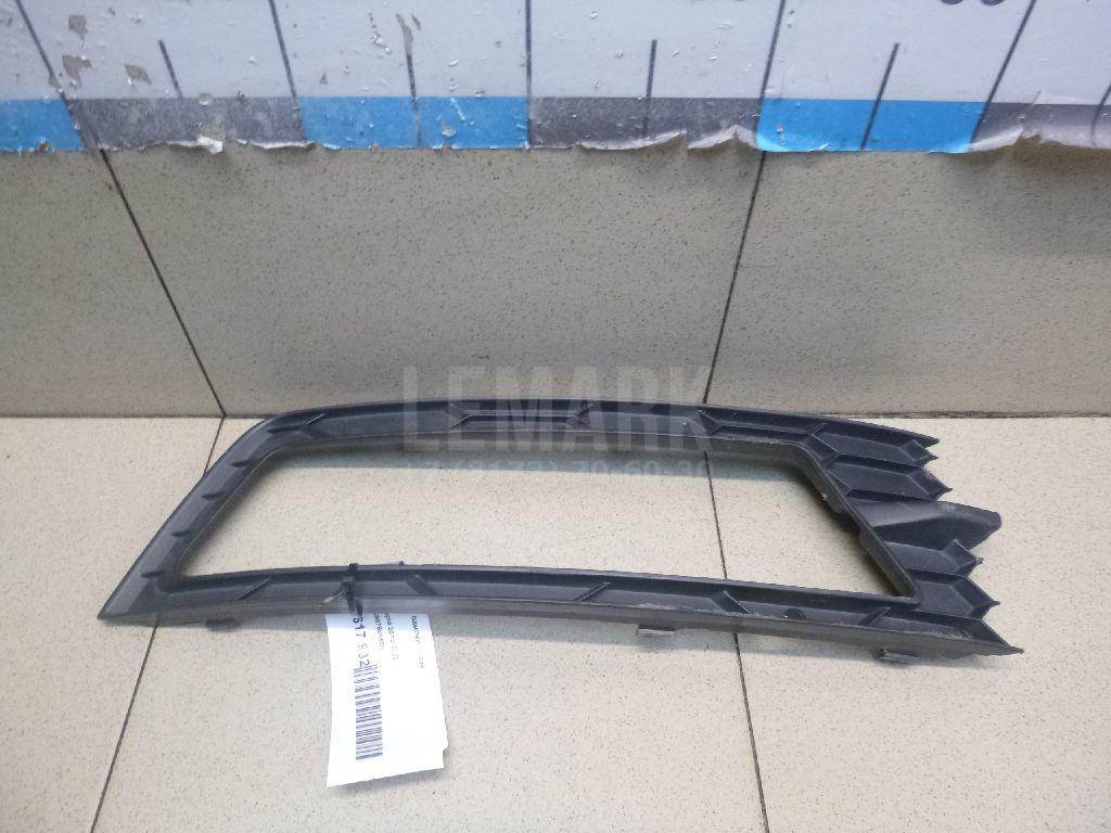 Решетка в бампер левая 5JA8076819B9 VAG