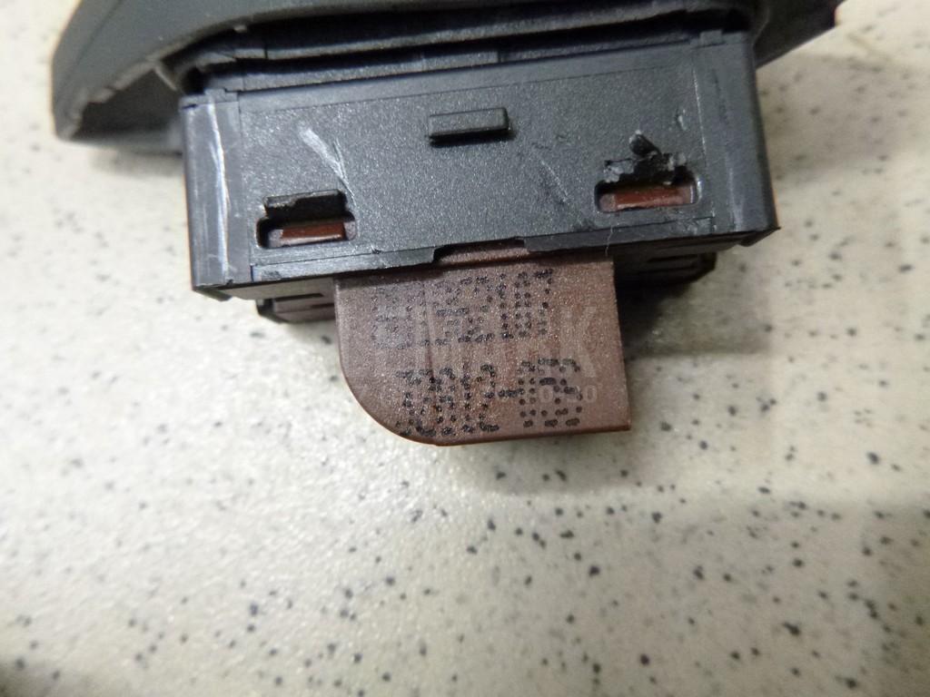 Кнопка центрального замка для  BMW X3 E83 2004-2010