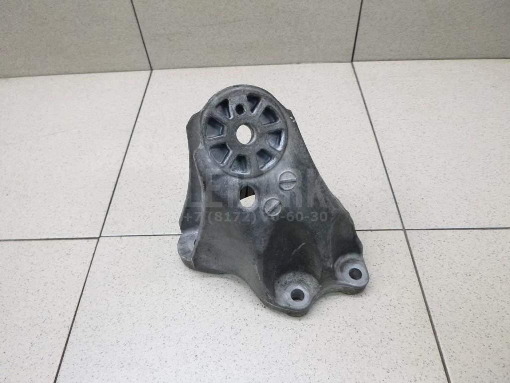 Кронштейн двигателя левый 7L6199307A VAG
